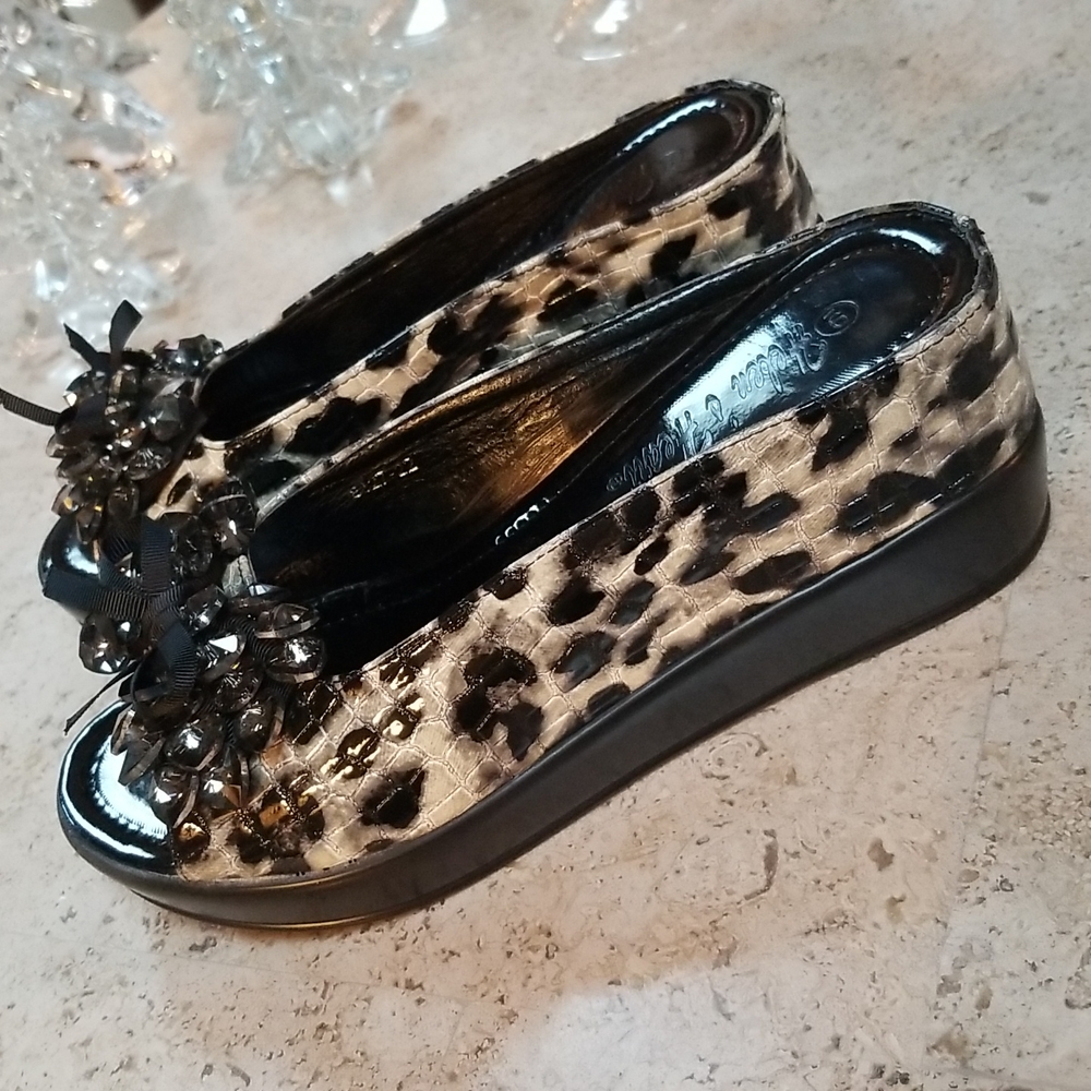 Helen's Heart Bling Wedge Sandal Black Leopard Sz 9
